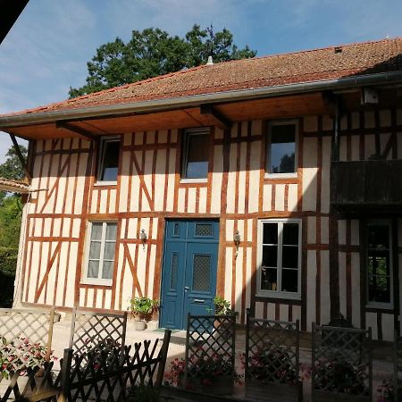 Moulin Du Ruet - Chambres D'Hotes Saint-Amand-sur-Fion Exterior foto